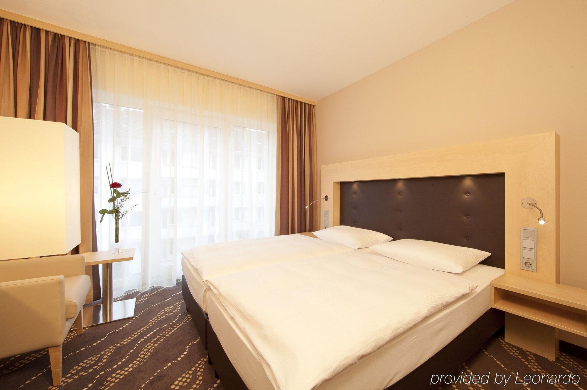 המבורג Heikotel - Hotel Am Stadtpark מראה חיצוני תמונה