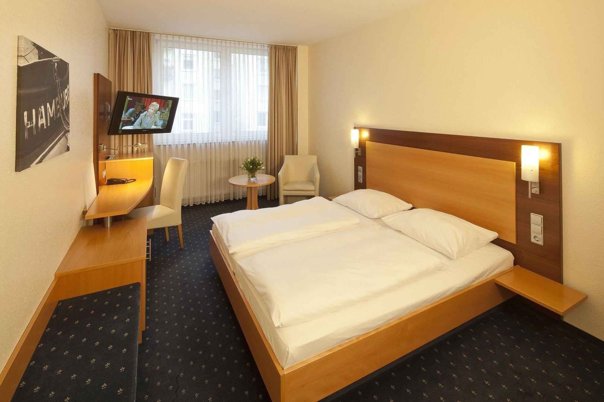 המבורג Heikotel - Hotel Am Stadtpark מראה חיצוני תמונה