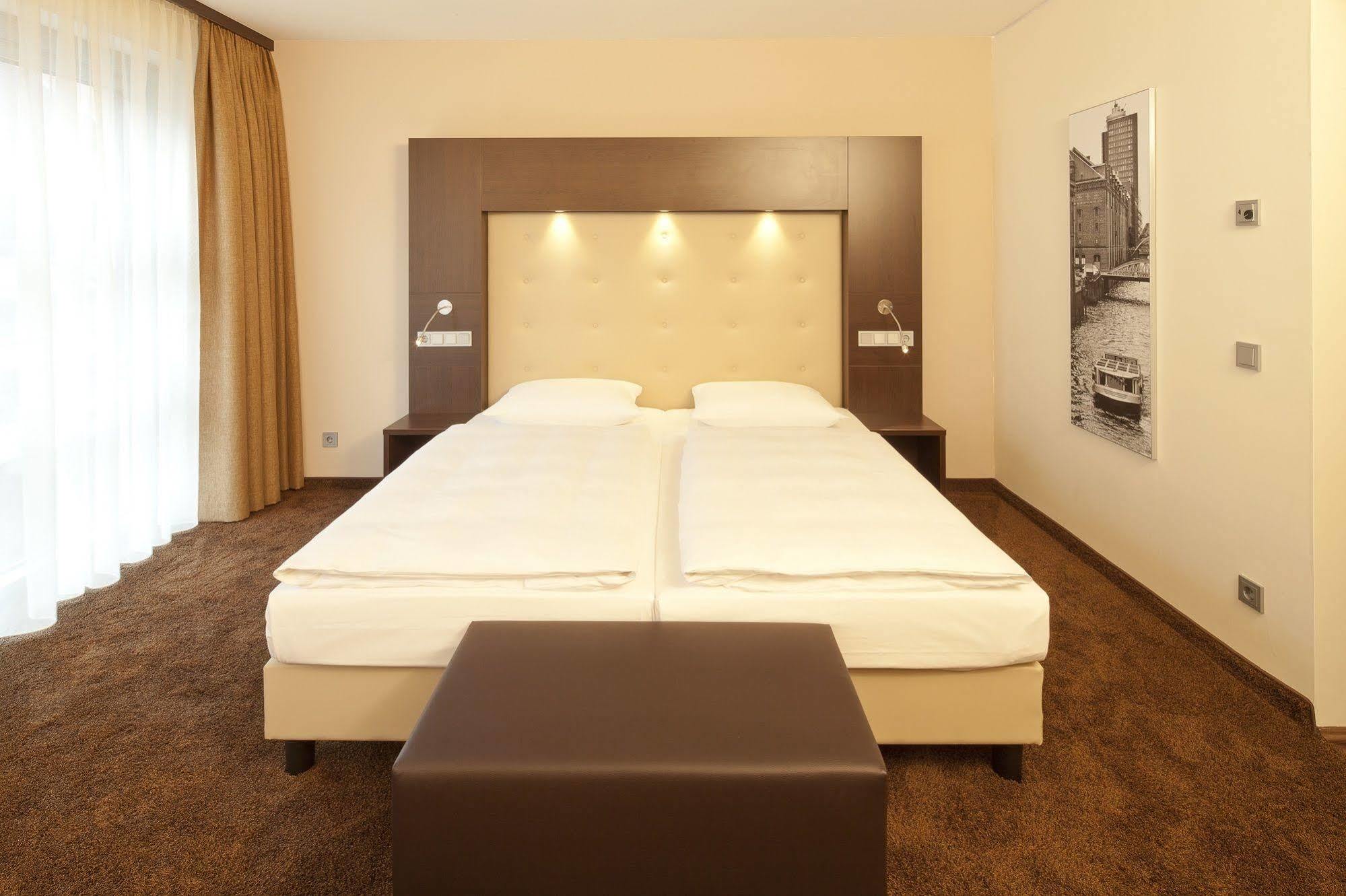 המבורג Heikotel - Hotel Am Stadtpark מראה חיצוני תמונה